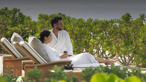 "Anantara Spa at Desert Islands Resort & Spa by Anantara". Guests are welcome to unwind with an ocean view and desert-inspired spa journeys.